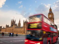 How to Experience London on a Shoestring Budget Big Ben and London Bus