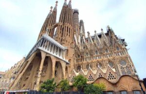 Barcelona Travel: 10 Things to Know Before Visiting Barcelona Sagrada Familia Barcelona