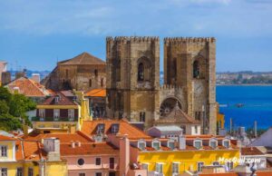 How to Explore Lisbon: The Ultimate 4 Days in Lisbon Itinerary Se Cathedral